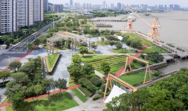 Docklands Park, Yangtze River, Jiangyin