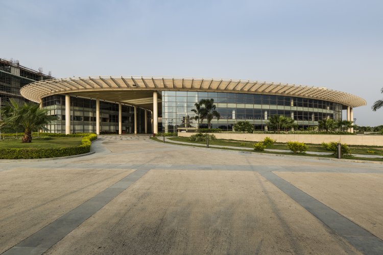 Amity University, Kolkata