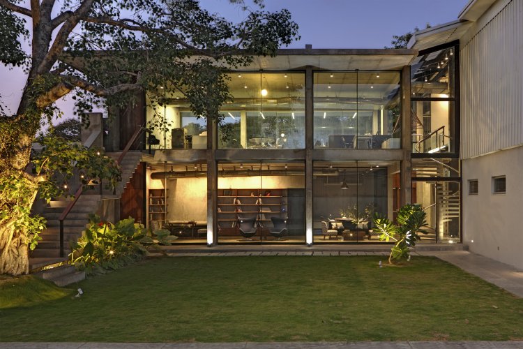 Automobile Design Studio, Kandivali, Mumbai