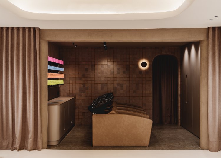 A SPACE ABOUT designs Bloss Barcelona, an urban temple for wellness and hair care