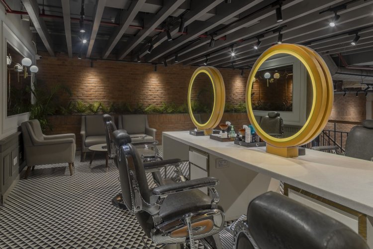 Looks Salon, Golden I, Greater Noida