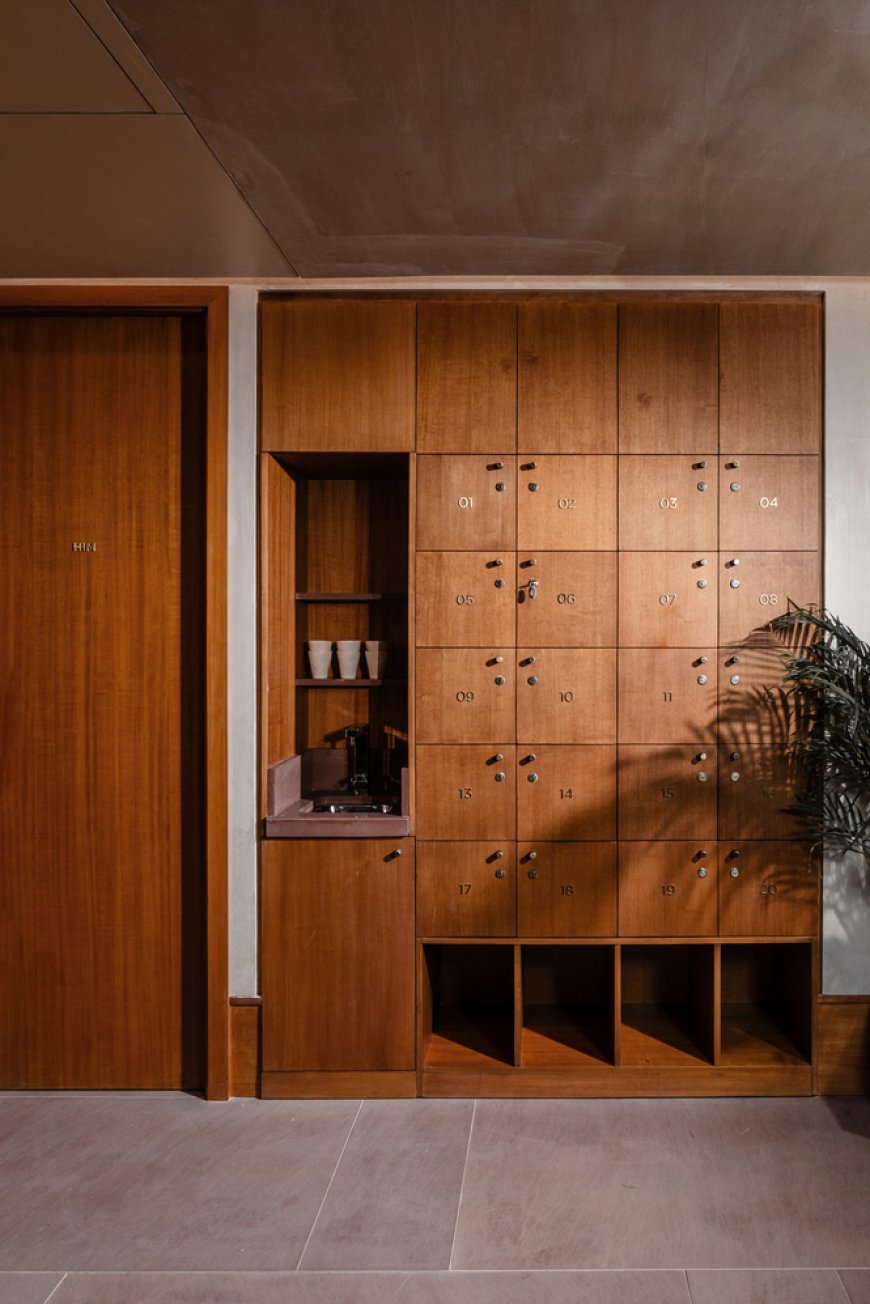 The flagship centre for Lifeyoga is a first-of-its-kind meditative retreat for city dwellers in the heart of New Delhi