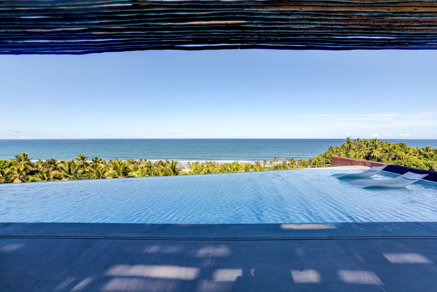 Txai Bungalow by TETRO Architecture