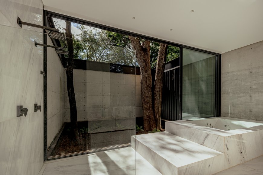 Adentro House by TETRO Architecture