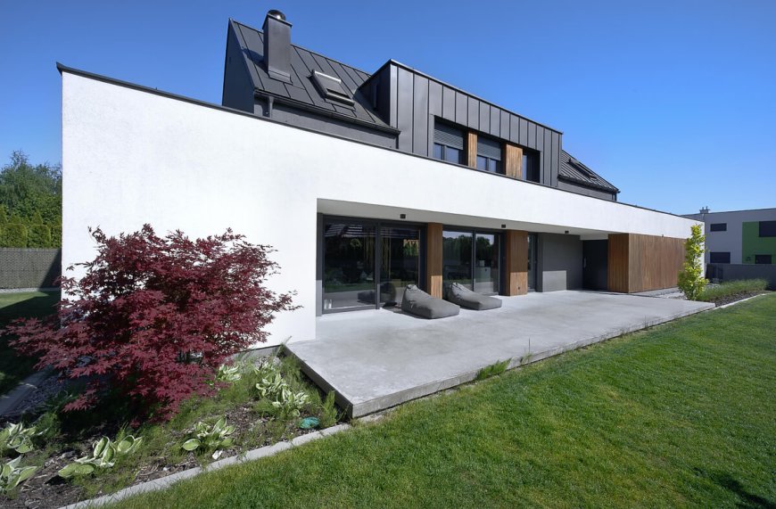 Modern Barn House in Tulce — Contemporary Architecture Shaped by the Site